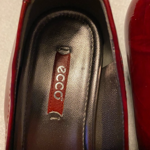 Brand New Gorgeous Heels by ECCO - Size 11 - Box 63 - Picture 7 of 7